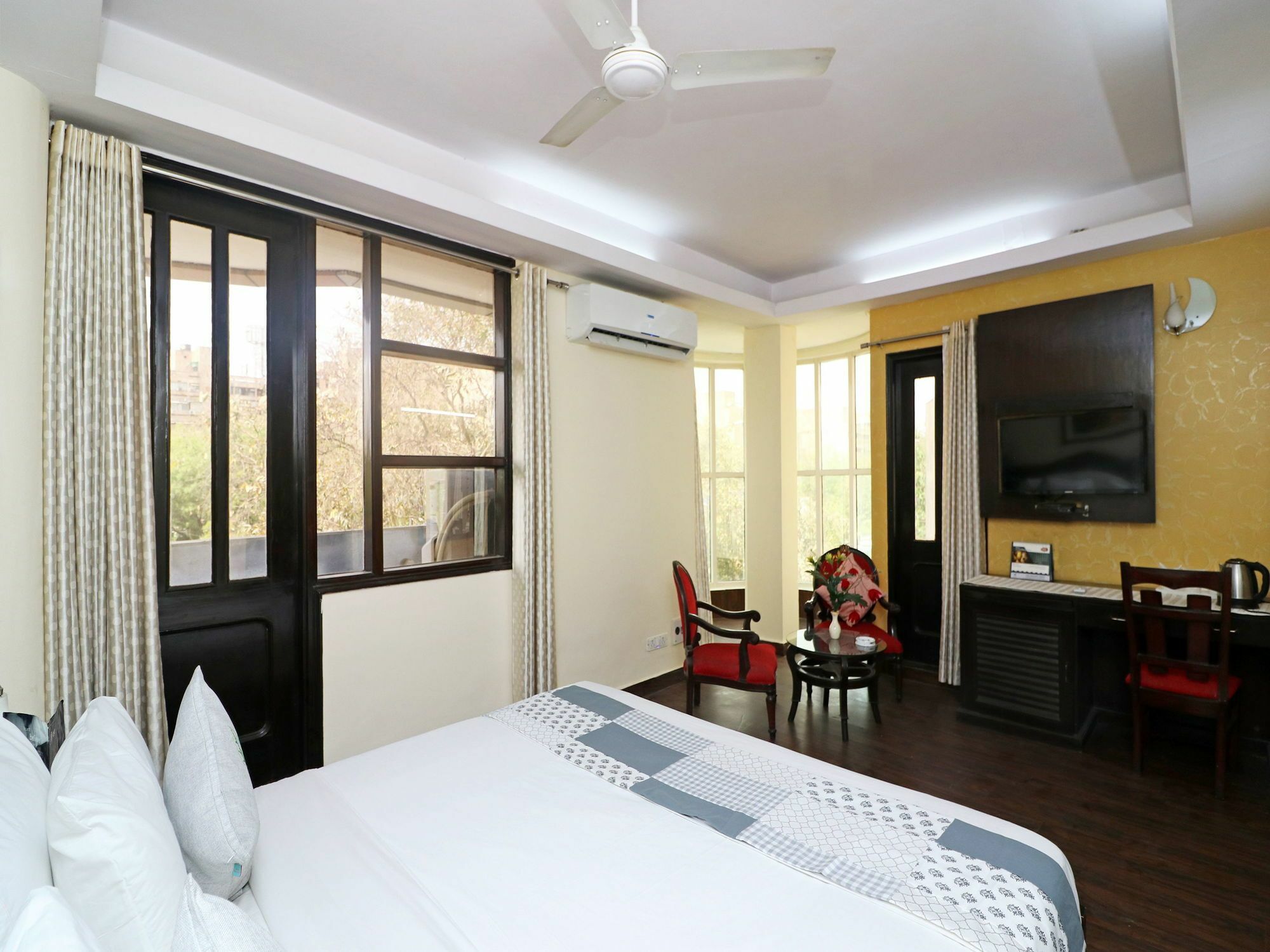 Oyo 13451 Star Corporate Avenue Hotel New Delhi Luaran gambar