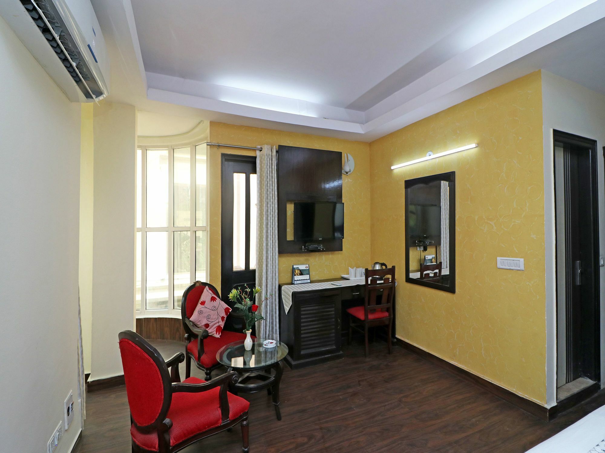 Oyo 13451 Star Corporate Avenue Hotel New Delhi Luaran gambar