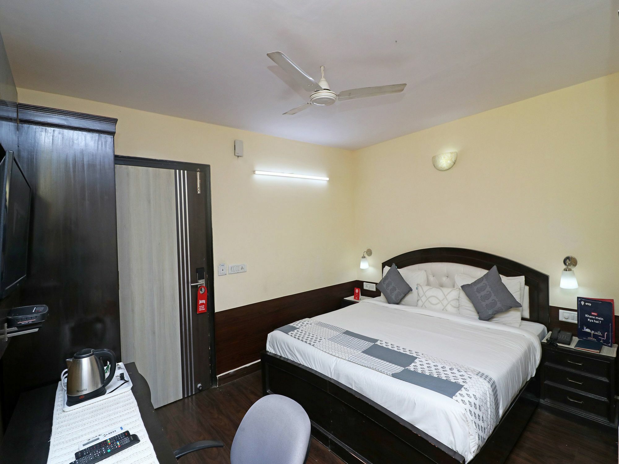 Oyo 13451 Star Corporate Avenue Hotel New Delhi Luaran gambar