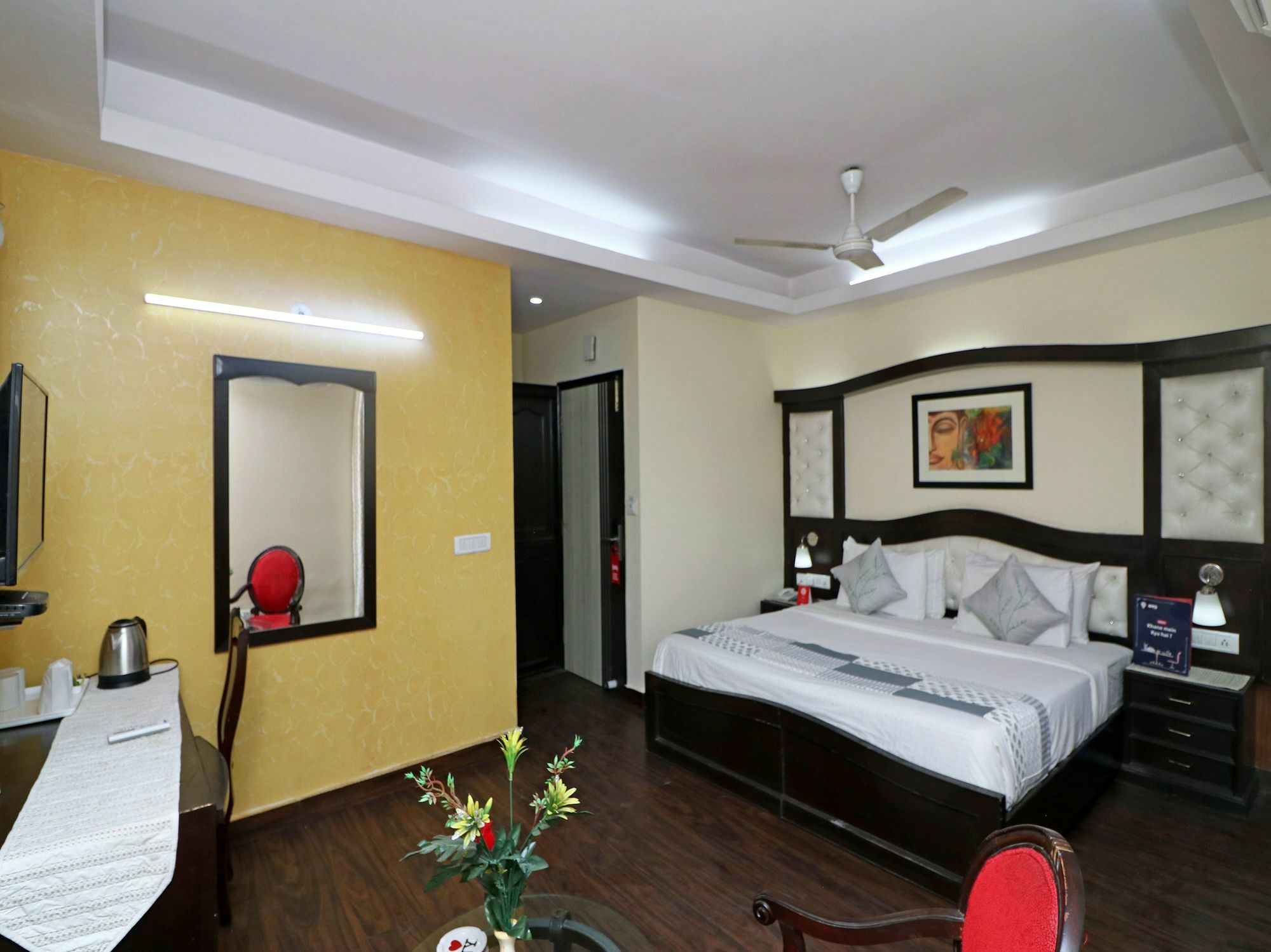 Oyo 13451 Star Corporate Avenue Hotel New Delhi Luaran gambar